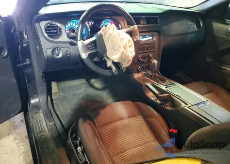 2014 Ford Mustang из США, поврежденный, VIN 1ZVBP8AM4E5263085